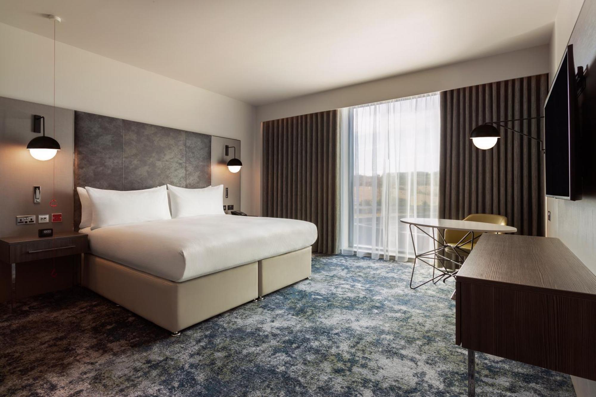 Hilton Aberdeen Teca Bagian luar foto