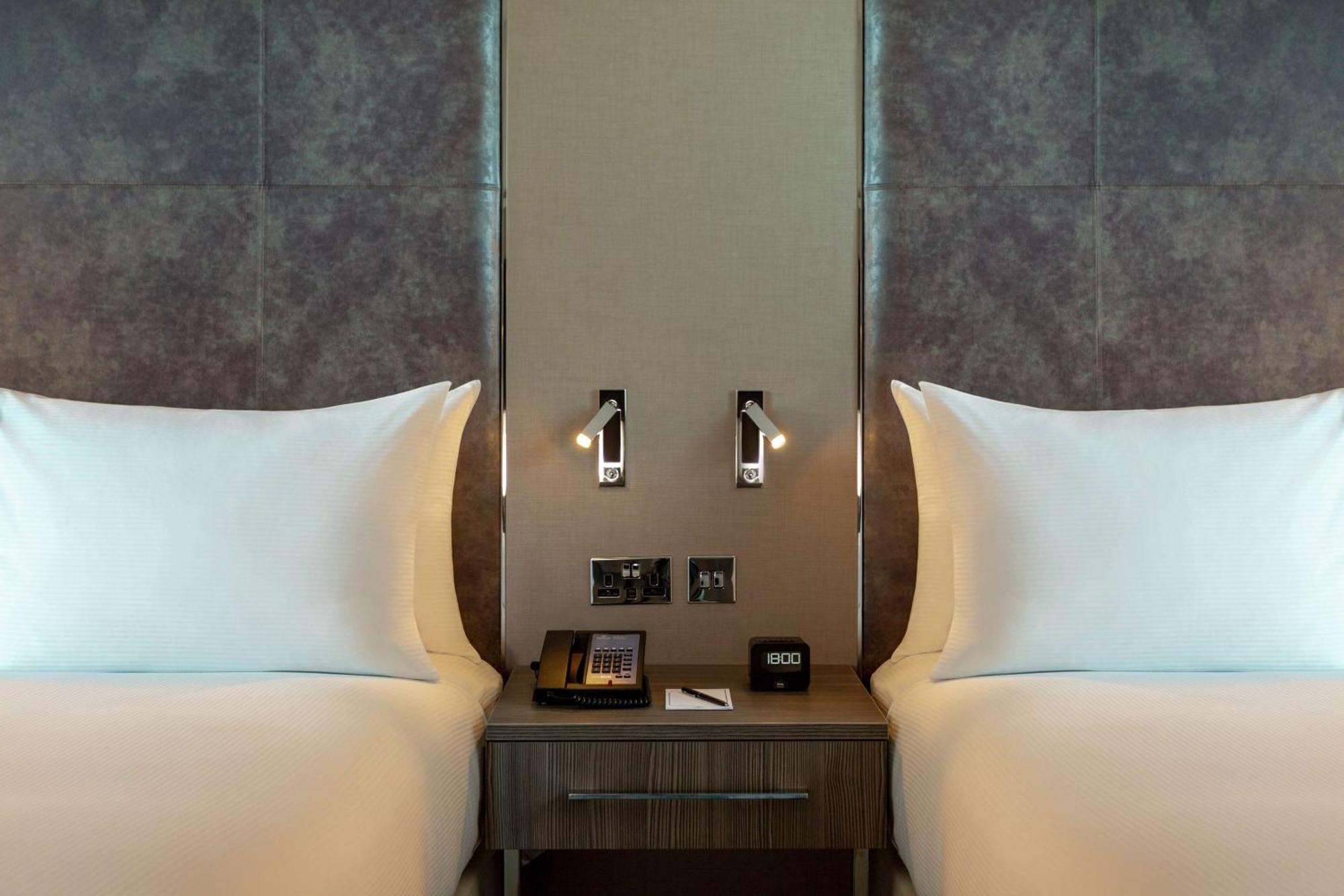 Hilton Aberdeen Teca Bagian luar foto