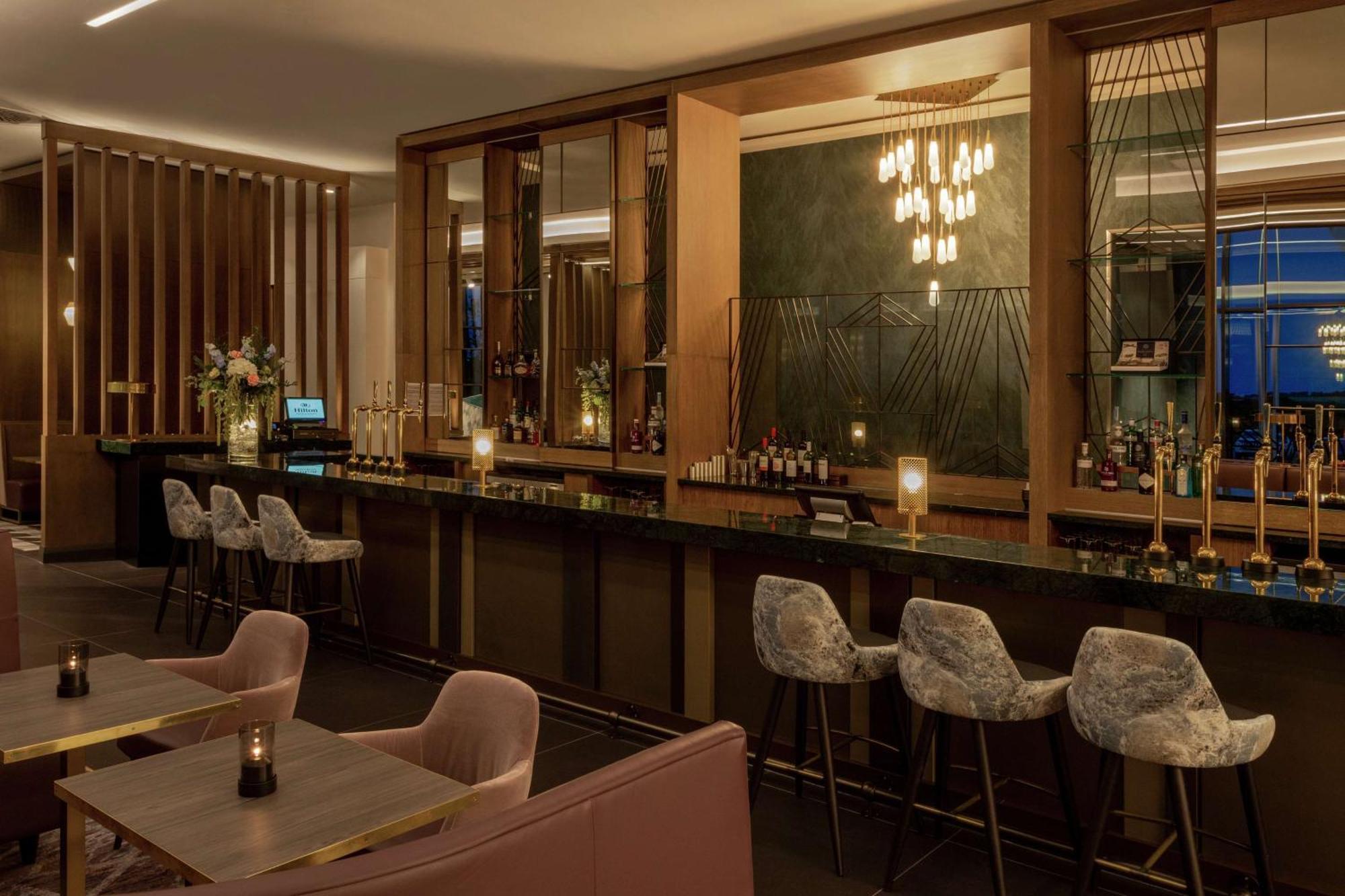 Hilton Aberdeen Teca Bagian luar foto