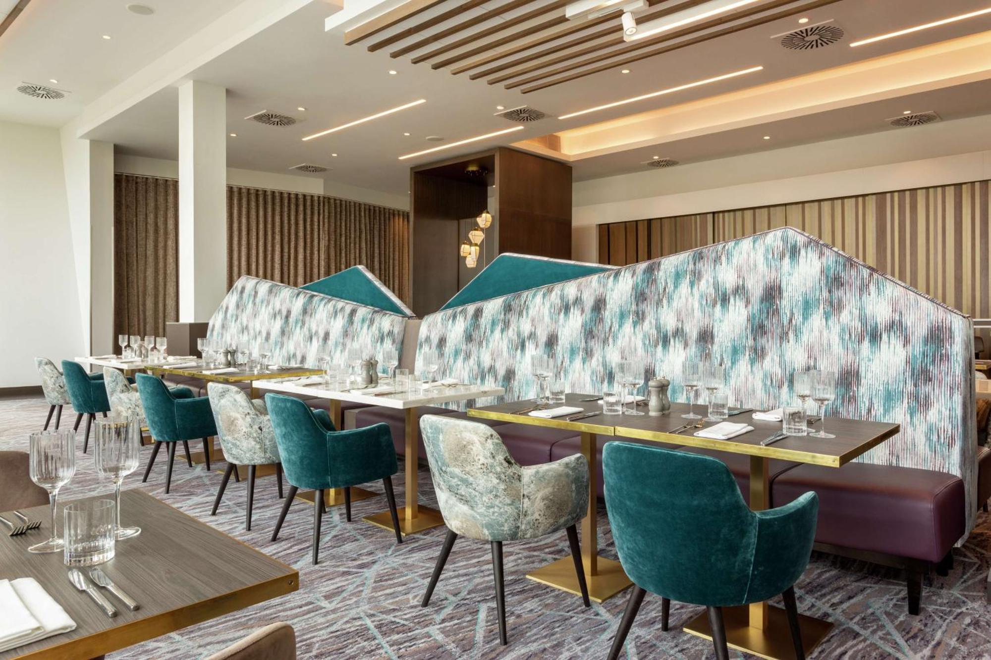 Hilton Aberdeen Teca Bagian luar foto