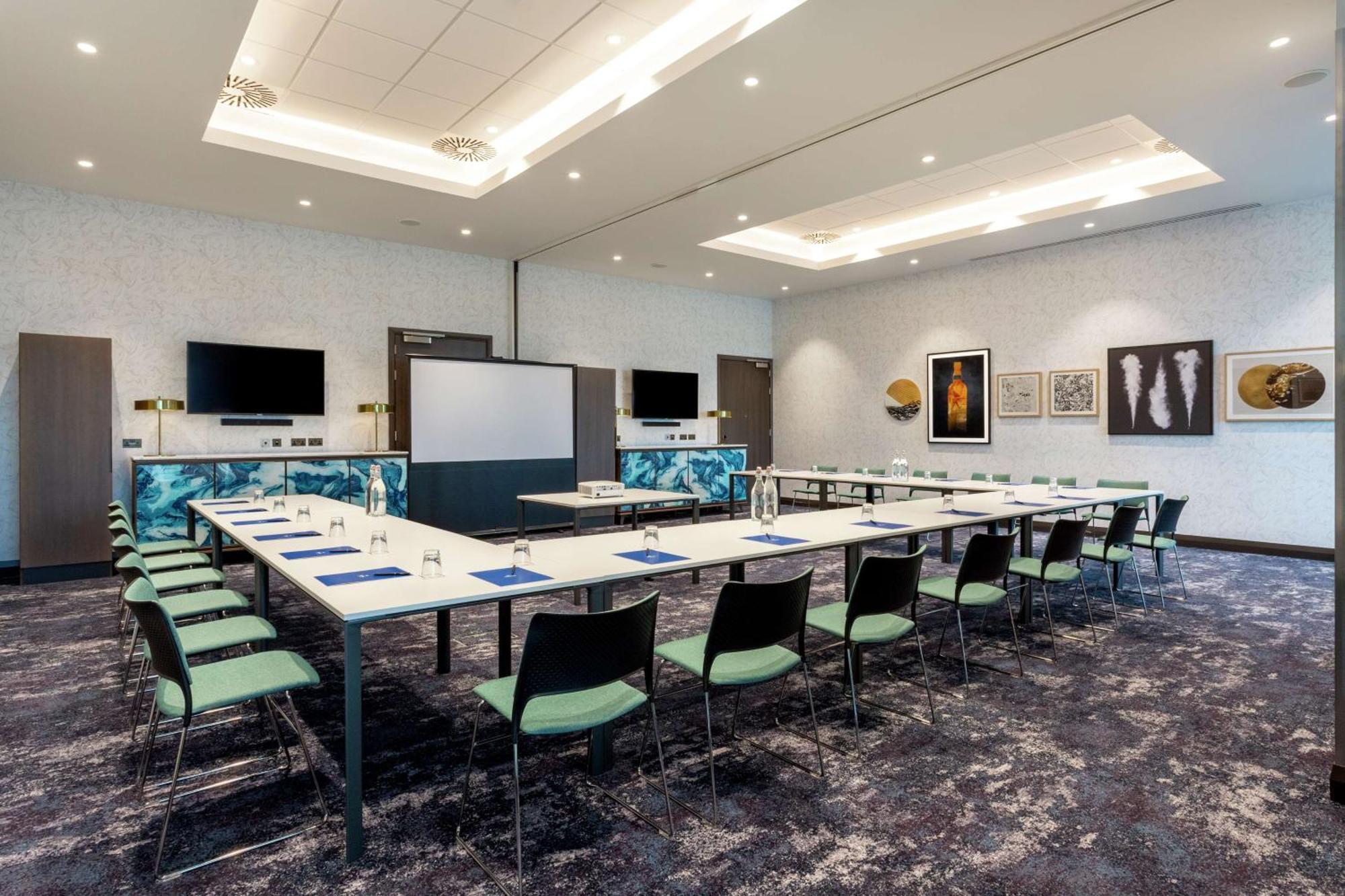 Hilton Aberdeen Teca Bagian luar foto